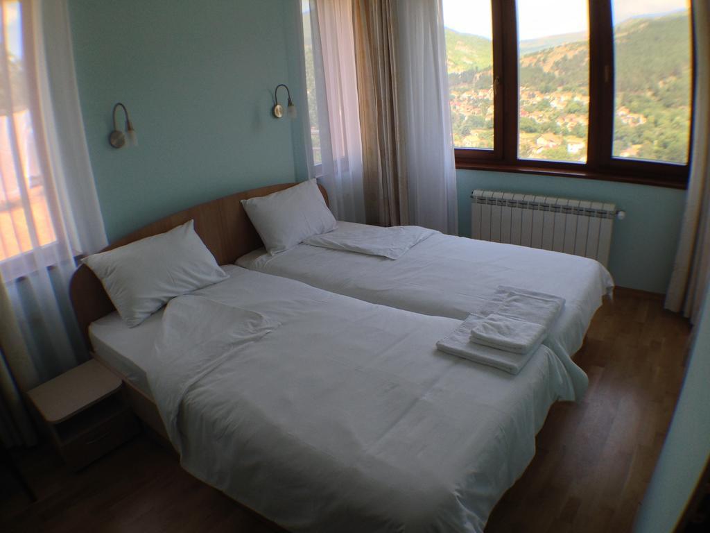 Mala Planina Guest House Iskrets Екстериор снимка