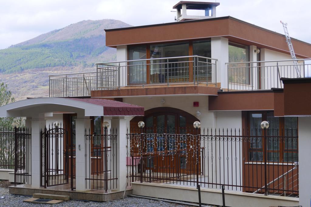 Mala Planina Guest House Iskrets Екстериор снимка