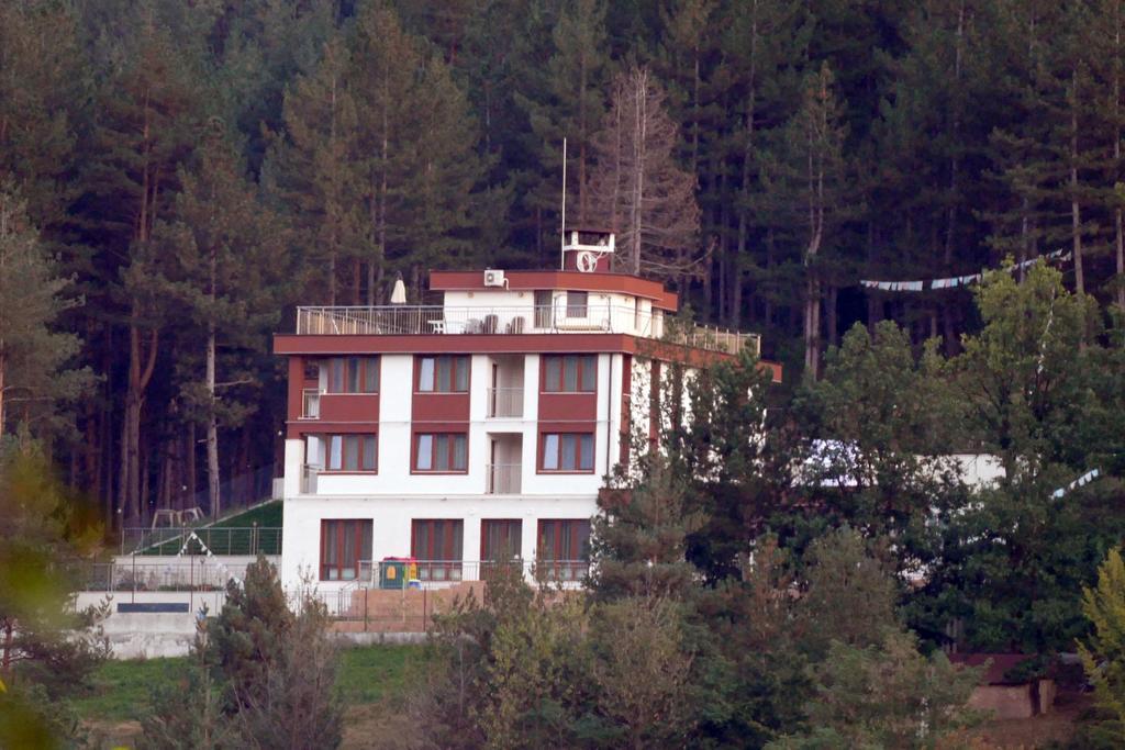 Mala Planina Guest House Iskrets Екстериор снимка