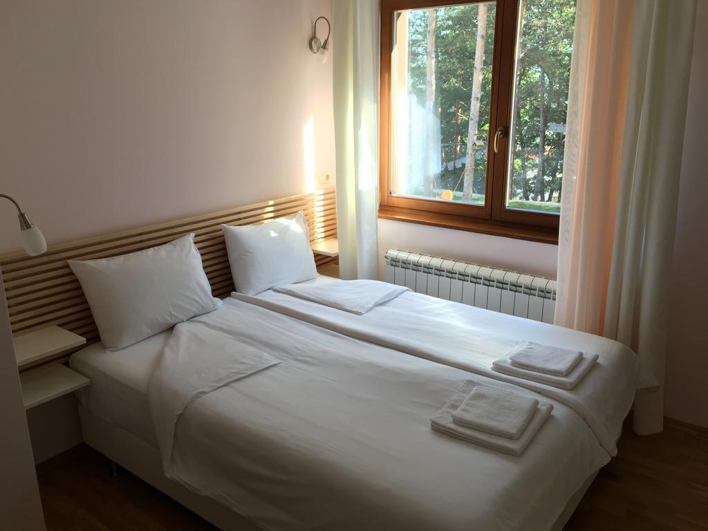 Mala Planina Guest House Iskrets Екстериор снимка